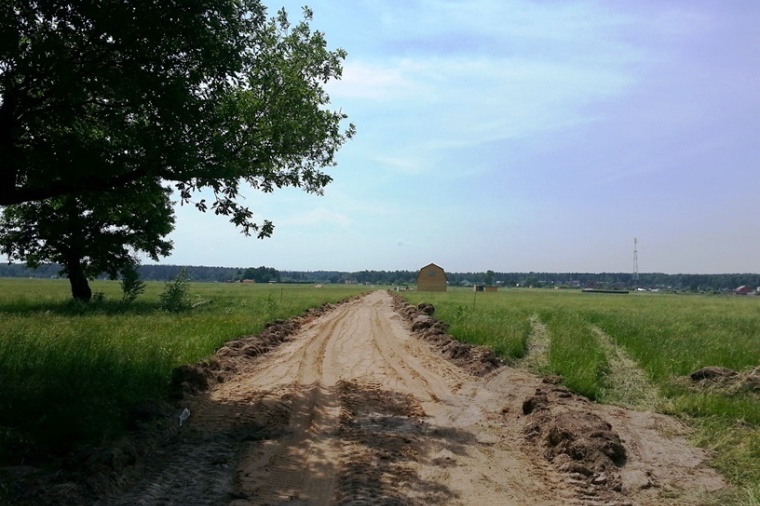 Земельный участок в деревне Мелиховом 