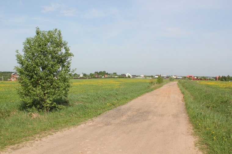 Земельный участок в деревне Макеихе 