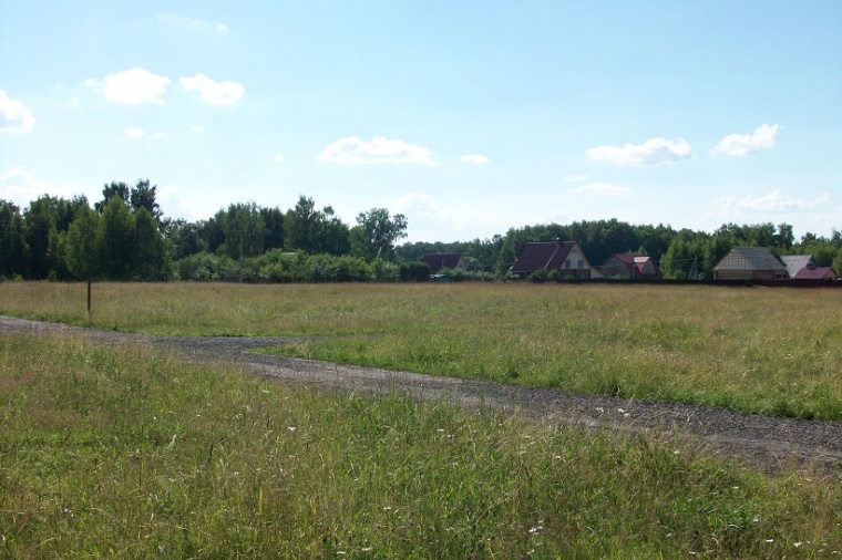 Земельный участок в деревне Троицко-Лобанове 