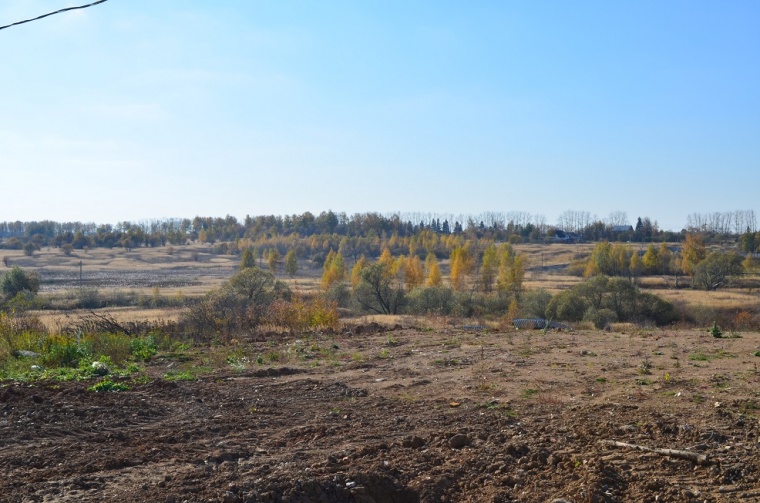 Земельный участок в деревне Михнево 