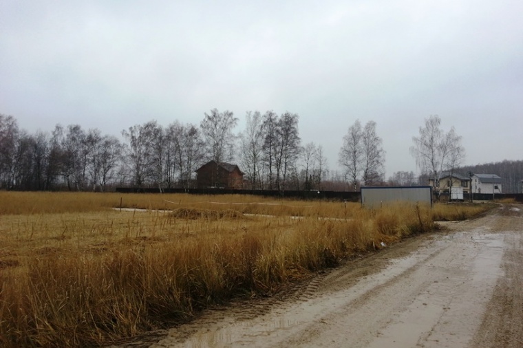 Земельный участок в деревне Ивановке 