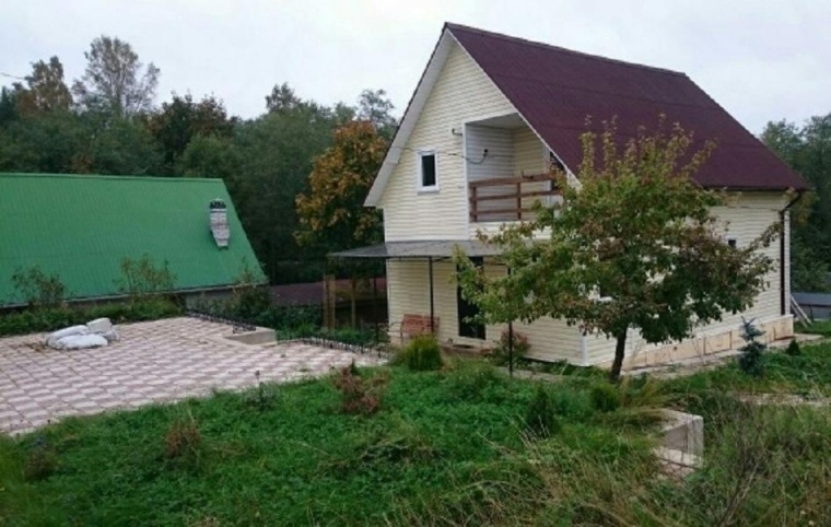 Дом в Ленинградской области