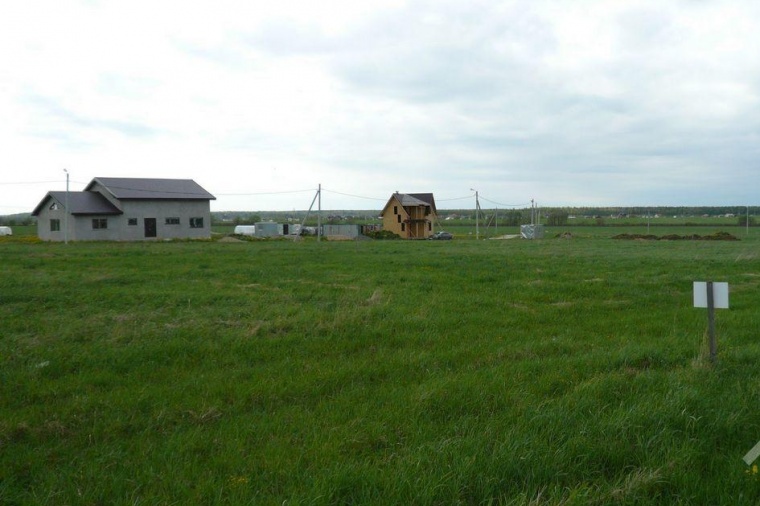 Земельный участок в деревне Тиммолове 