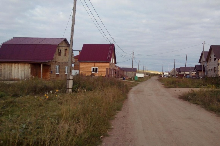 Земельный участок в поселок городского типа Емельяново