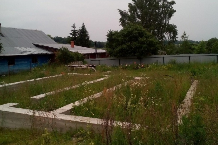 Земельный участок в поселок городского типа Новогуровский