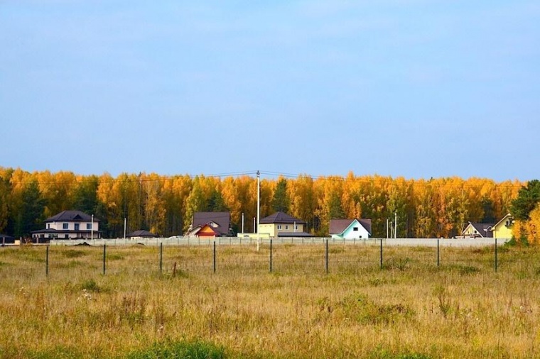 Земельный участок в поселок городского типа Белоярский