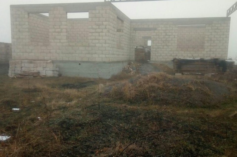 Земельный участок в селе Долаково