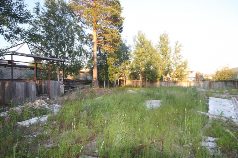 Земельный участок в городе Ноябрьске
