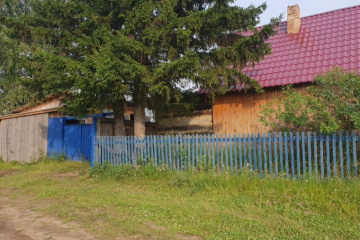 Дом в городе  Заозерном