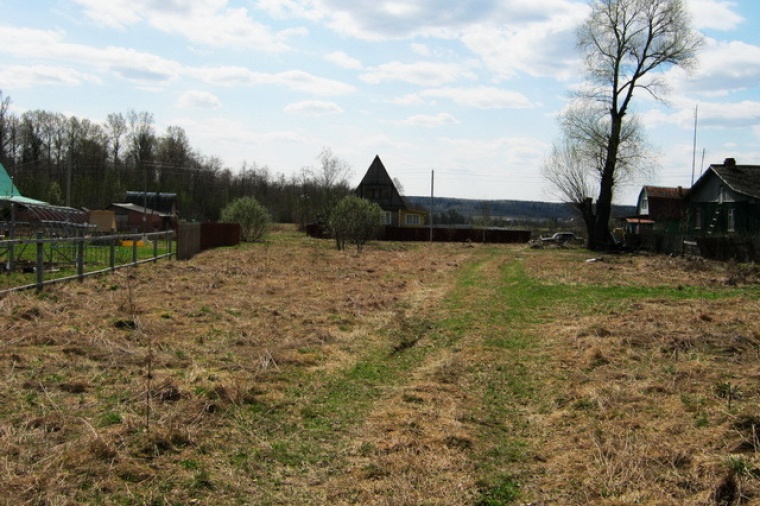 Земельный участок в деревне Валуево 