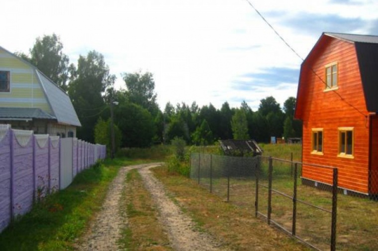 Земельный участок в деревне Васютином 