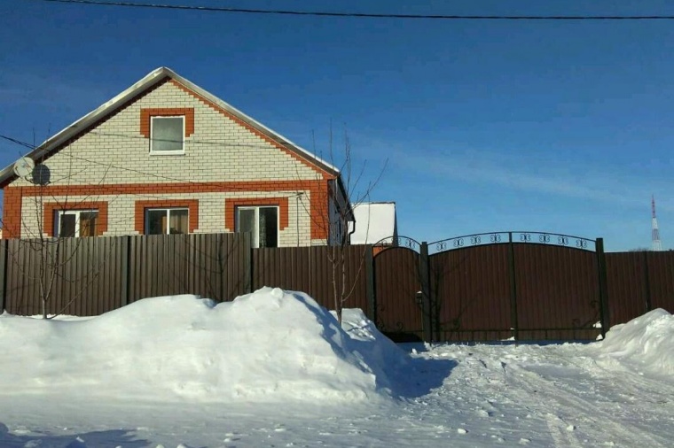 Дом в поселок городского типа Борисовка