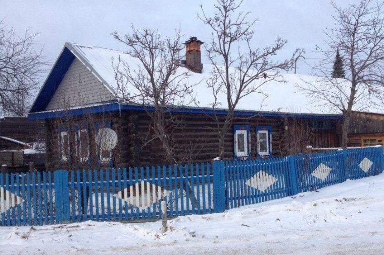 Дом в селе Петрокаменском